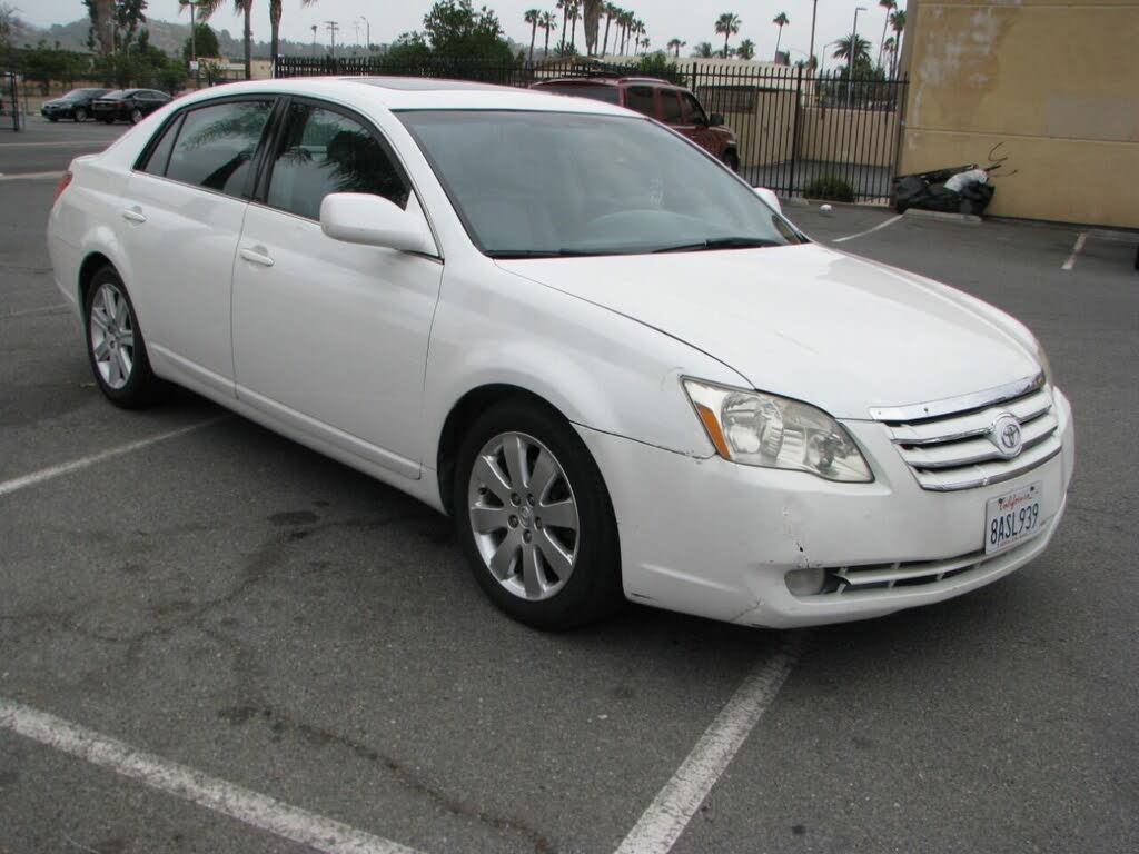 2005 Toyota Avalon XLS for sale in El Cajon, CA