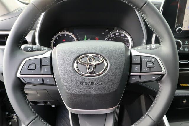 2023 Toyota Highlander XLE FWD for sale in Riverside, CA – photo 21