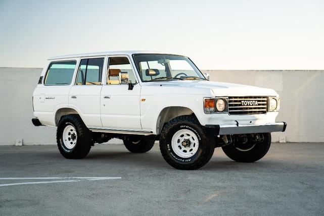 1986 Toyota Land Cruiser FJ62 G for sale in Beverly Hills, CA – photo 2