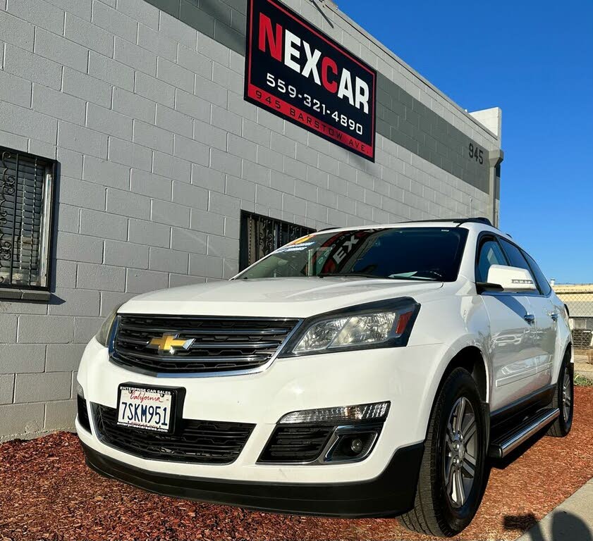 2016 Chevrolet Traverse 2LT AWD for sale in Clovis, CA