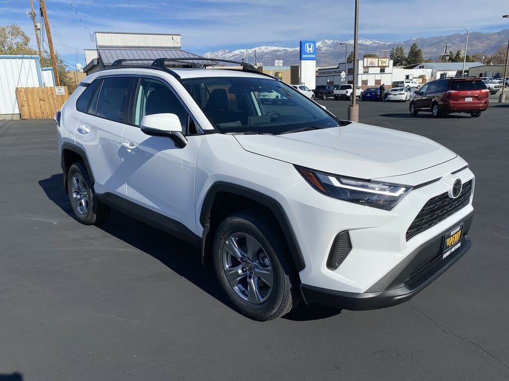 2022 Toyota RAV4 XLE FWD for sale in Bishop, CA – photo 3