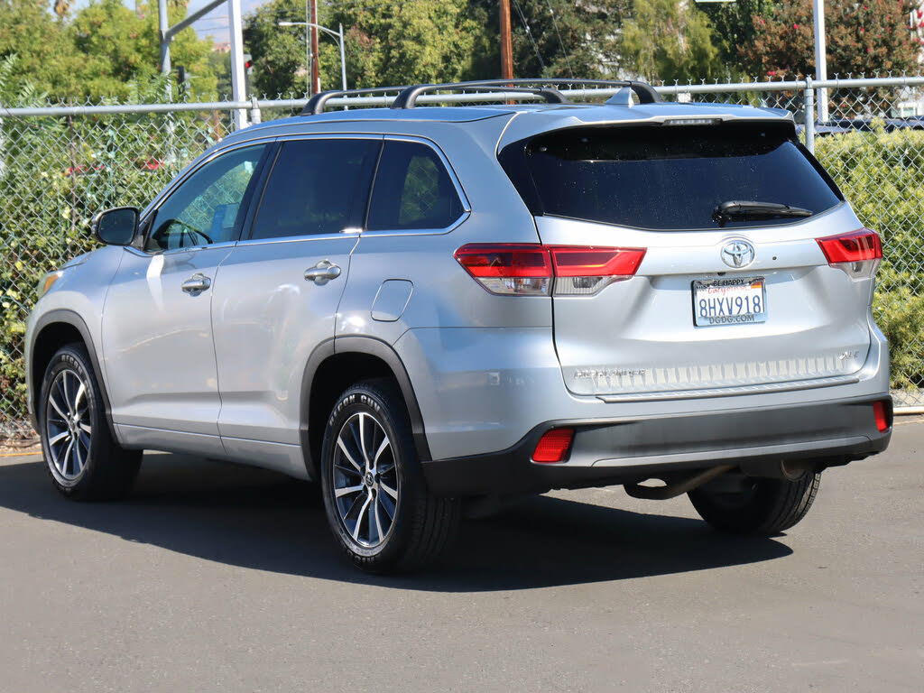 2017 Toyota Highlander XLE for sale in San Jose, CA – photo 2