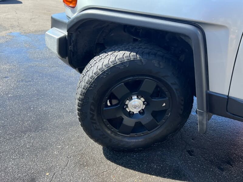 2007 Toyota FJ Cruiser 2WD for sale in Long Beach, CA – photo 31