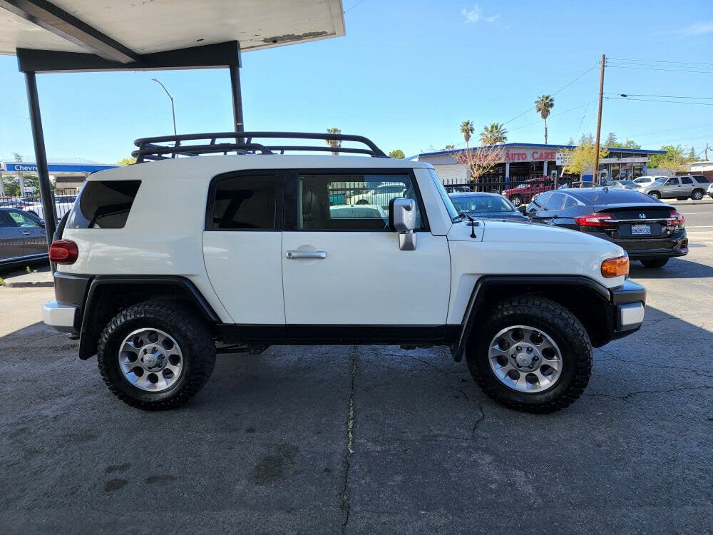 2013 Toyota FJ Cruiser 4WD for sale in Sacramento, CA – photo 6