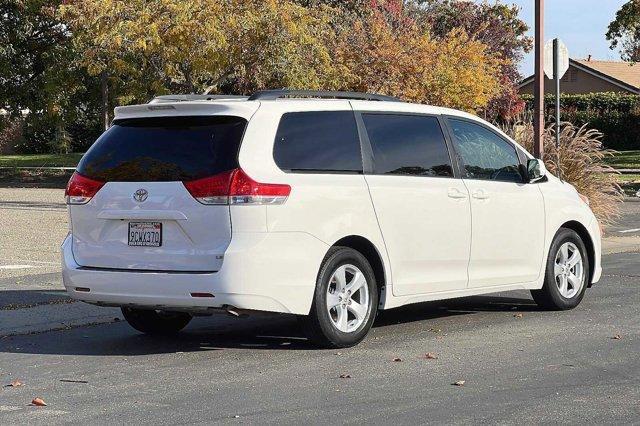 2011 Toyota Sienna LE for sale in Vacaville, CA – photo 5