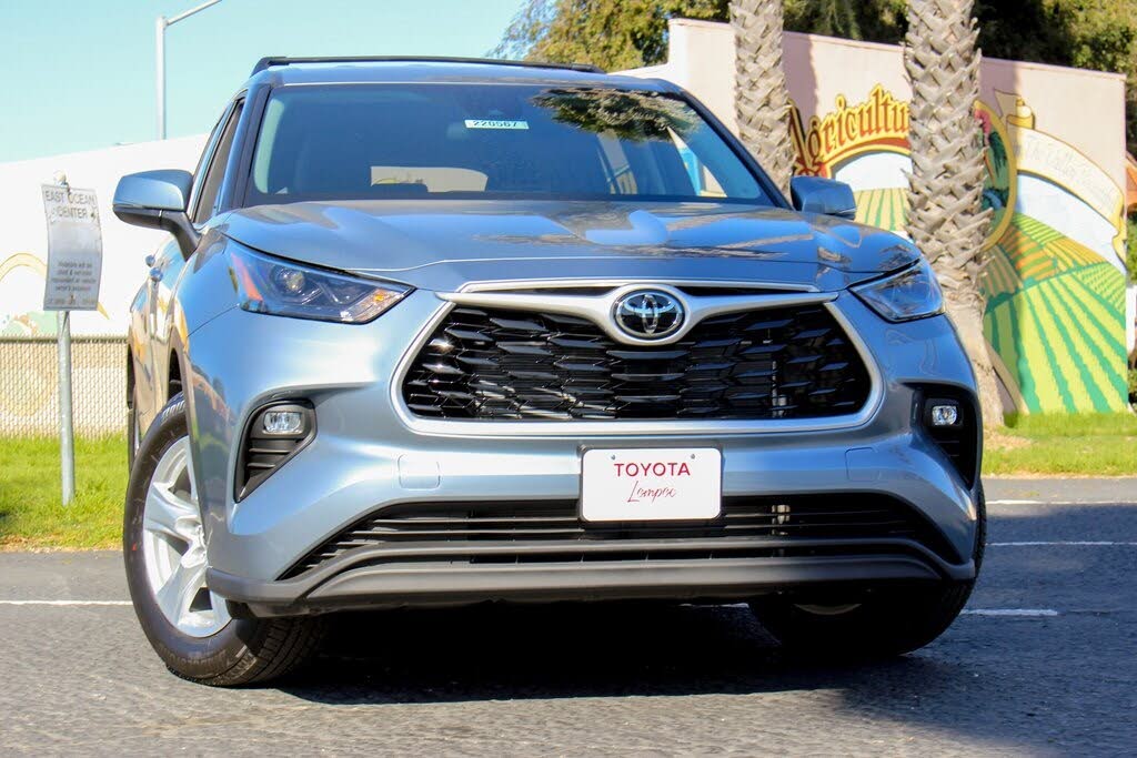 2022 Toyota Highlander LE FWD for sale in Lompoc, CA – photo 2