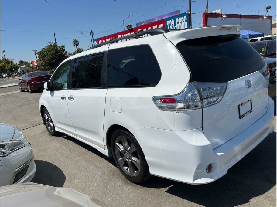 2014 Toyota Sienna SE 8-Passenger for sale in Fresno, CA – photo 7
