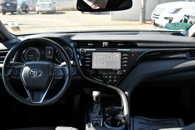 2020 Toyota Camry Hybrid LE FWD for sale in Fresno, CA – photo 32