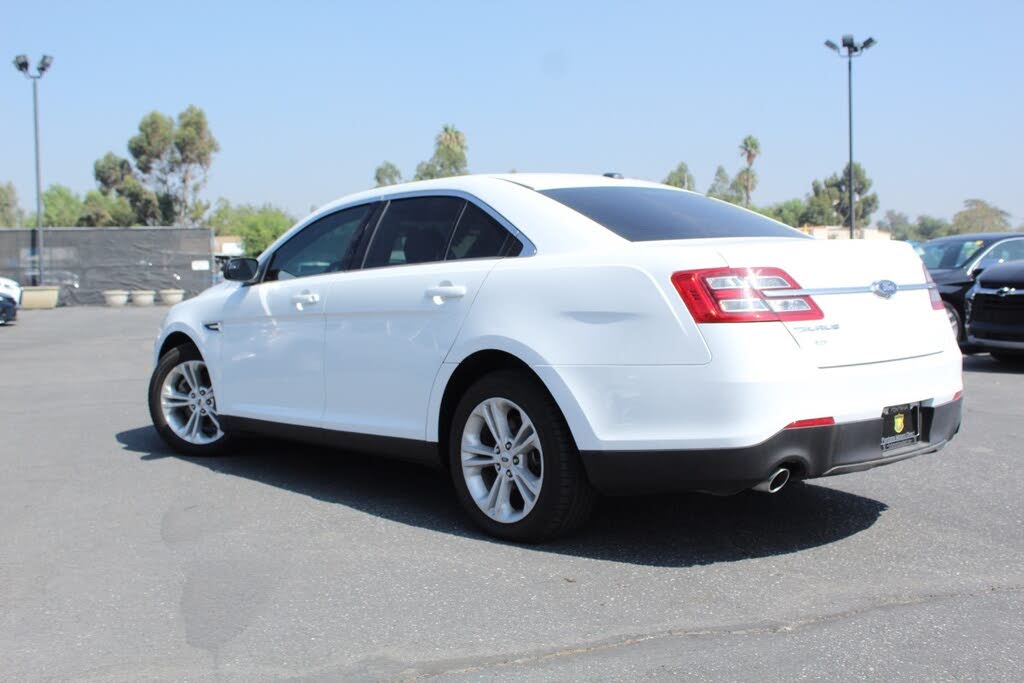 2018 Ford Taurus SE FWD for sale in Fontana, CA – photo 4