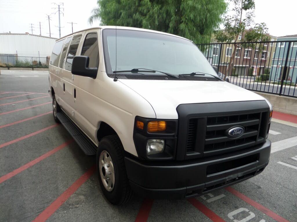 2009 Ford E-Series E-150 XL Passenger Van for sale in Covina, CA – photo 4