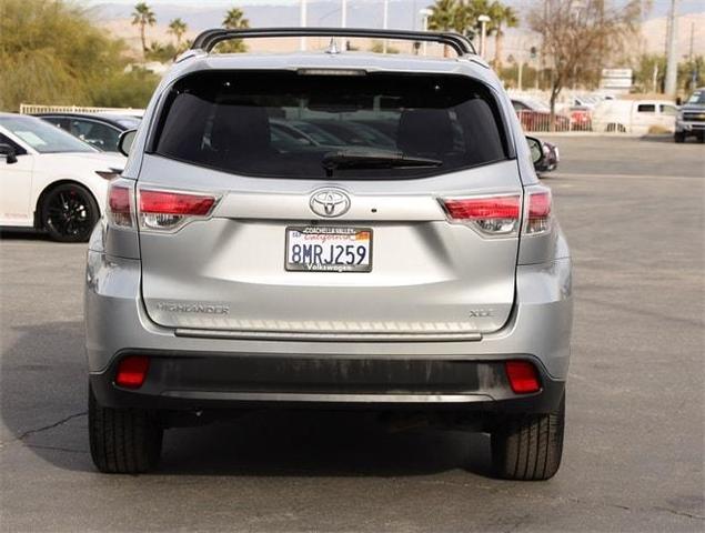 2015 Toyota Highlander XLE for sale in Indio, CA – photo 4