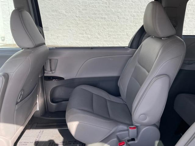 2019 Toyota Sienna XLE 8-Passenger FWD for sale in Fresno, CA – photo 20
