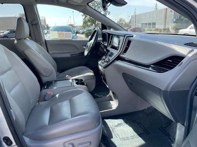 2019 Toyota Sienna XLE for sale in Fresno, CA – photo 50