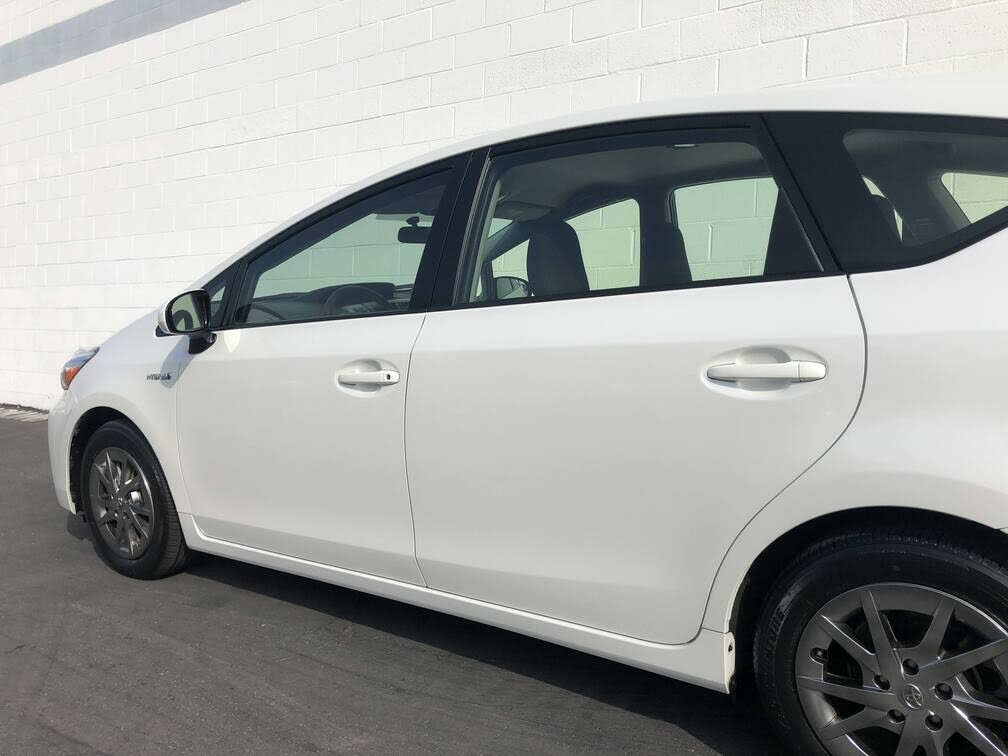 2017 Toyota Prius v Three FWD for sale in Torrance, CA – photo 8