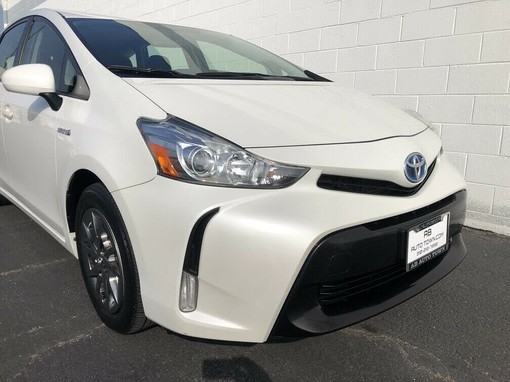 2017 Toyota Prius v Three FWD for sale in Torrance, CA – photo 22