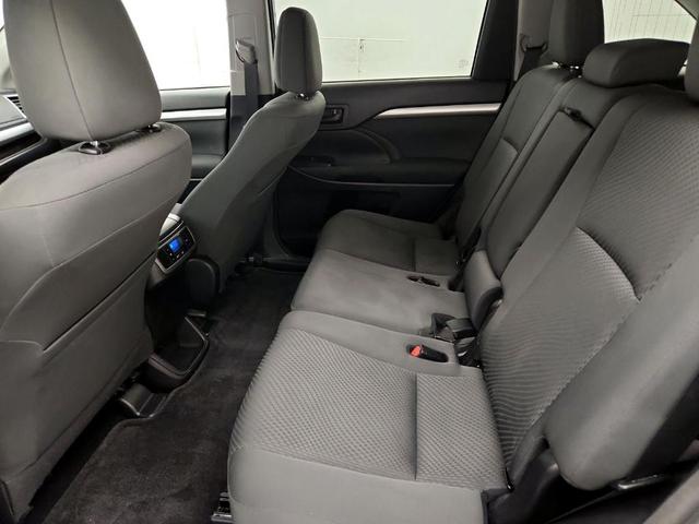 2017 Toyota Highlander LE for sale in Colma, CA – photo 16