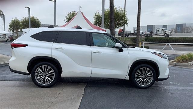 2021 Toyota Highlander Platinum for sale in Ontario, CA – photo 7