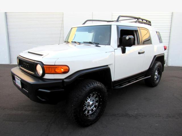 2012 Toyota FJ Cruiser Base for sale in La Puente, CA – photo 2