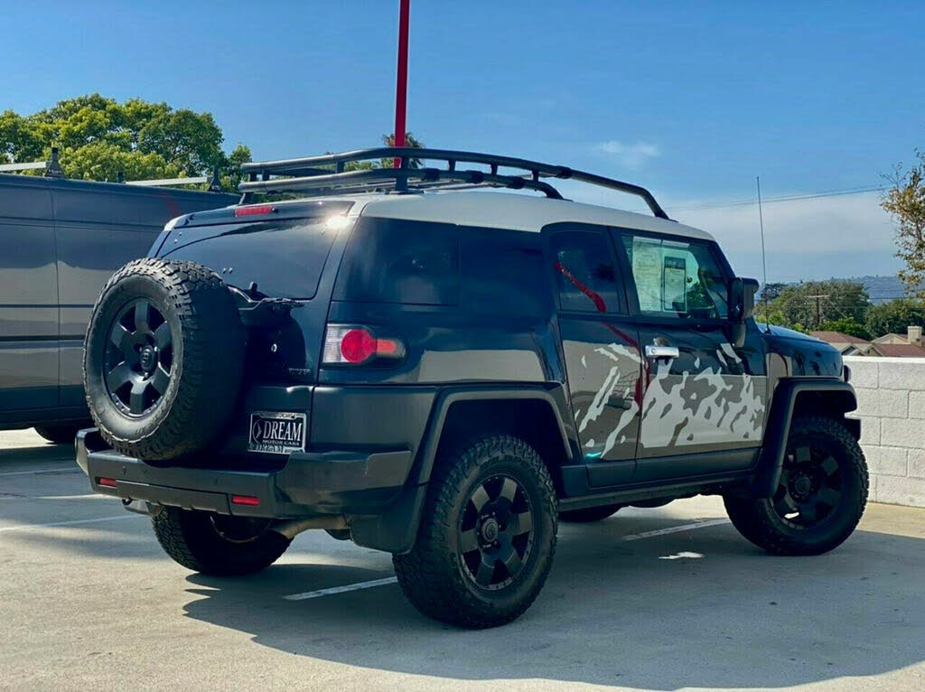 2007 Toyota FJ Cruiser 2WD for sale in Los Angeles, CA – photo 4