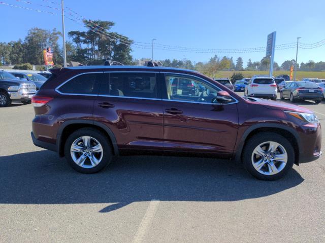 2017 Toyota Highlander Limited for sale in Eureka, CA – photo 13