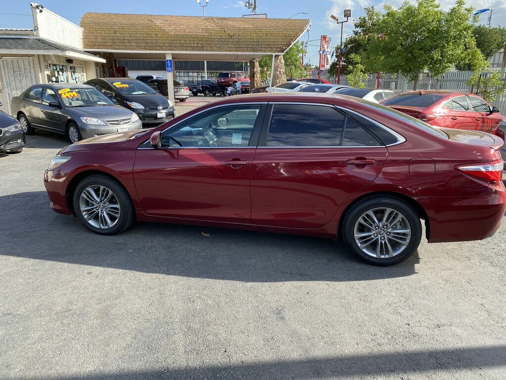 2017 Toyota Camry SE for sale in Fresno, CA – photo 3