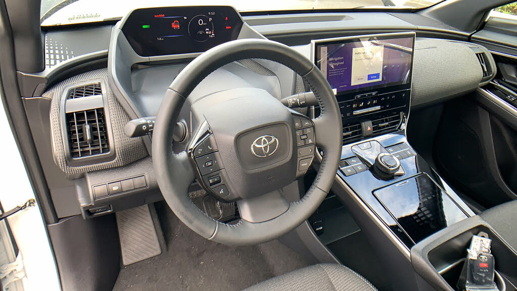 2023 Toyota bZ4X XLE FWD for sale in Pasadena, CA – photo 16