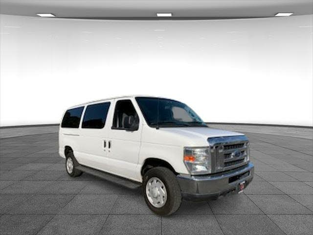 2014 Ford E-Series E-350 XL Super Duty Passenger Van for sale in Hayward, CA – photo 4