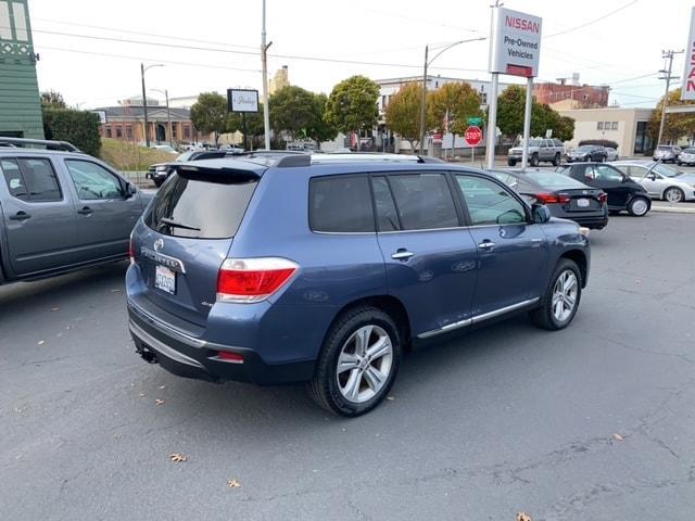 2011 Toyota Highlander Limited for sale in Eureka, CA – photo 5