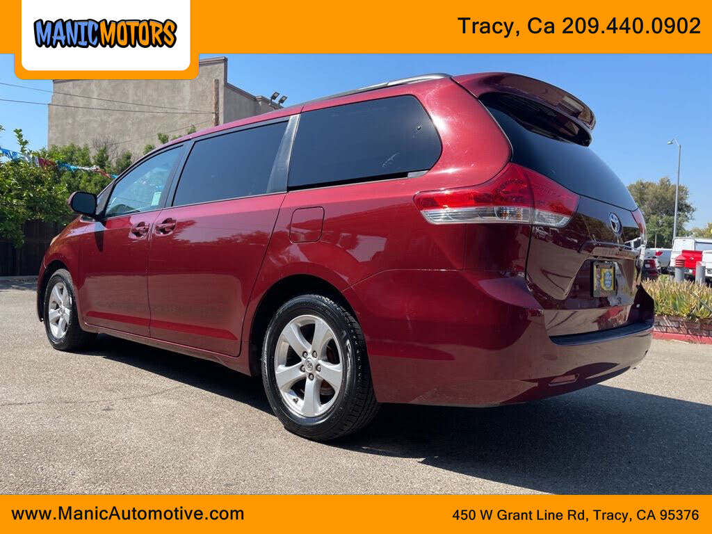 2013 Toyota Sienna LE 8-Passenger for sale in Tracy, CA – photo 5