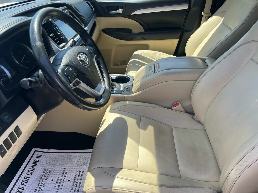 2017 Toyota Highlander for sale in Chula Vista, CA – photo 6