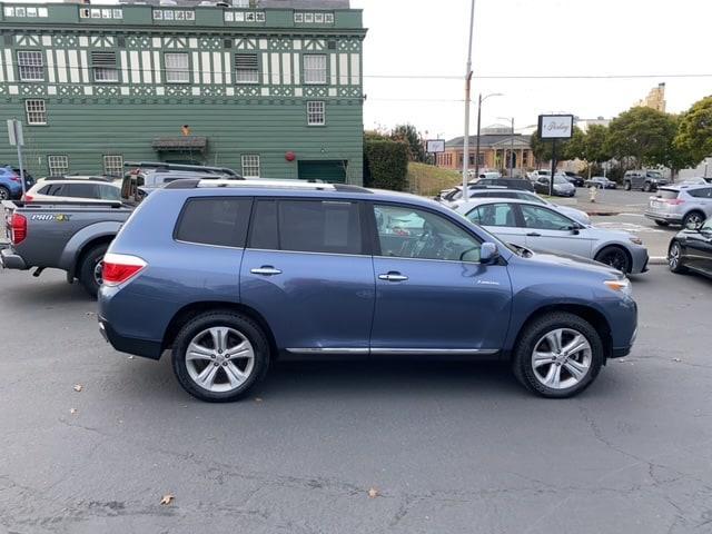 2011 Toyota Highlander Limited for sale in Eureka, CA – photo 4