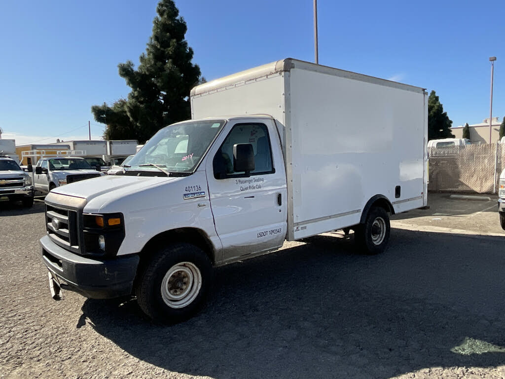 2014 Ford E-Series Chassis E-350 Super Duty 176 Cutaway DRW RWD for sale in Fountain Valley, CA – photo 2