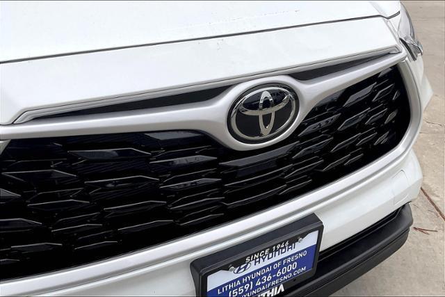 2022 Toyota Highlander L for sale in Fresno, CA – photo 33