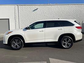 2019 Toyota Highlander LE for sale in Fresno, CA – photo 2