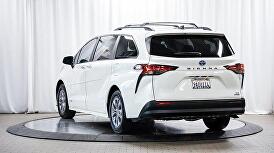 2021 Toyota Sienna XLE for sale in Rocklin, CA – photo 2