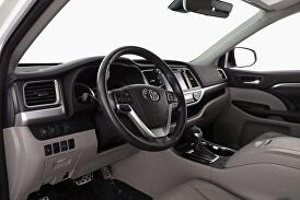 2017 Toyota Highlander Limited for sale in Sacramento, CA – photo 9