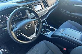 2019 Toyota Highlander LE for sale in Fremont, CA – photo 9