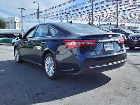 2018 Toyota Avalon Hybrid Limited for sale in Commerce, CA – photo 3