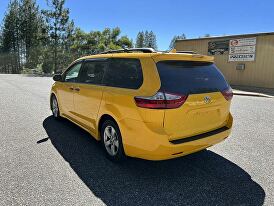 2019 Toyota Sienna LE 8-Passenger FWD for sale in Grass Valley, CA – photo 10