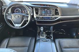 2018 Toyota Highlander Limited for sale in Seaside, CA – photo 14