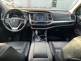 2019 Toyota Highlander XLE for sale in Fresno, CA – photo 29