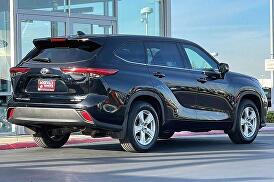 2021 Toyota Highlander LE for sale in Roseville, CA – photo 3