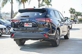 2021 Toyota Highlander XLE AWD for sale in Torrance, CA – photo 9