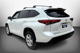 2022 Toyota Highlander L for sale in Fresno, CA – photo 4