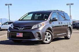 2019 Toyota Sienna LE for sale in Fontana, CA