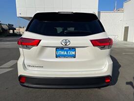 2019 Toyota Highlander LE for sale in Fresno, CA – photo 4