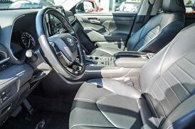 2021 Toyota Highlander XLE AWD for sale in Torrance, CA – photo 18