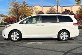 2011 Toyota Sienna LE for sale in Vacaville, CA – photo 9