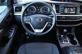 2018 Toyota Highlander LE for sale in Napa, CA – photo 18