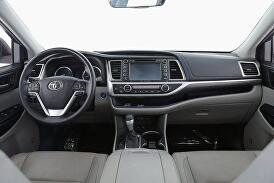 2017 Toyota Highlander Hybrid Limited for sale in Oakland, CA – photo 16